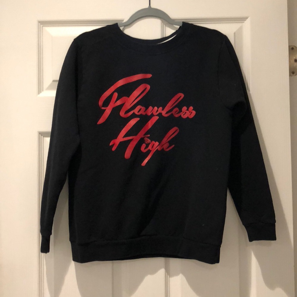 Black sweatshirt. Like new.